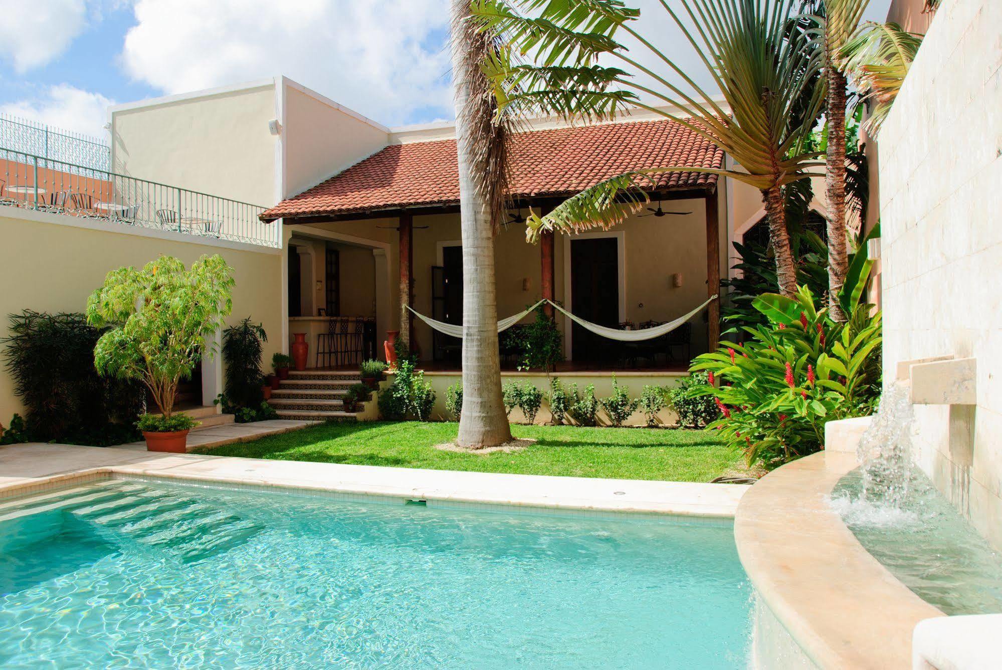 Decu Downtown Hotel Merida Exterior photo